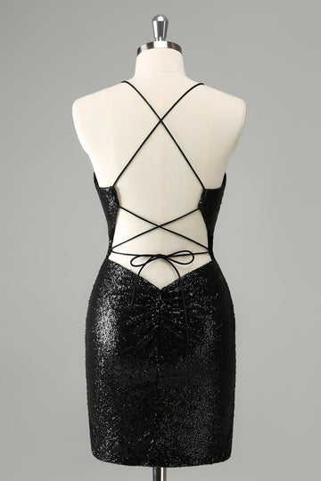 Elegante vestido de cóctel con escote halter y lentejuelas negras con cordones en la espalda